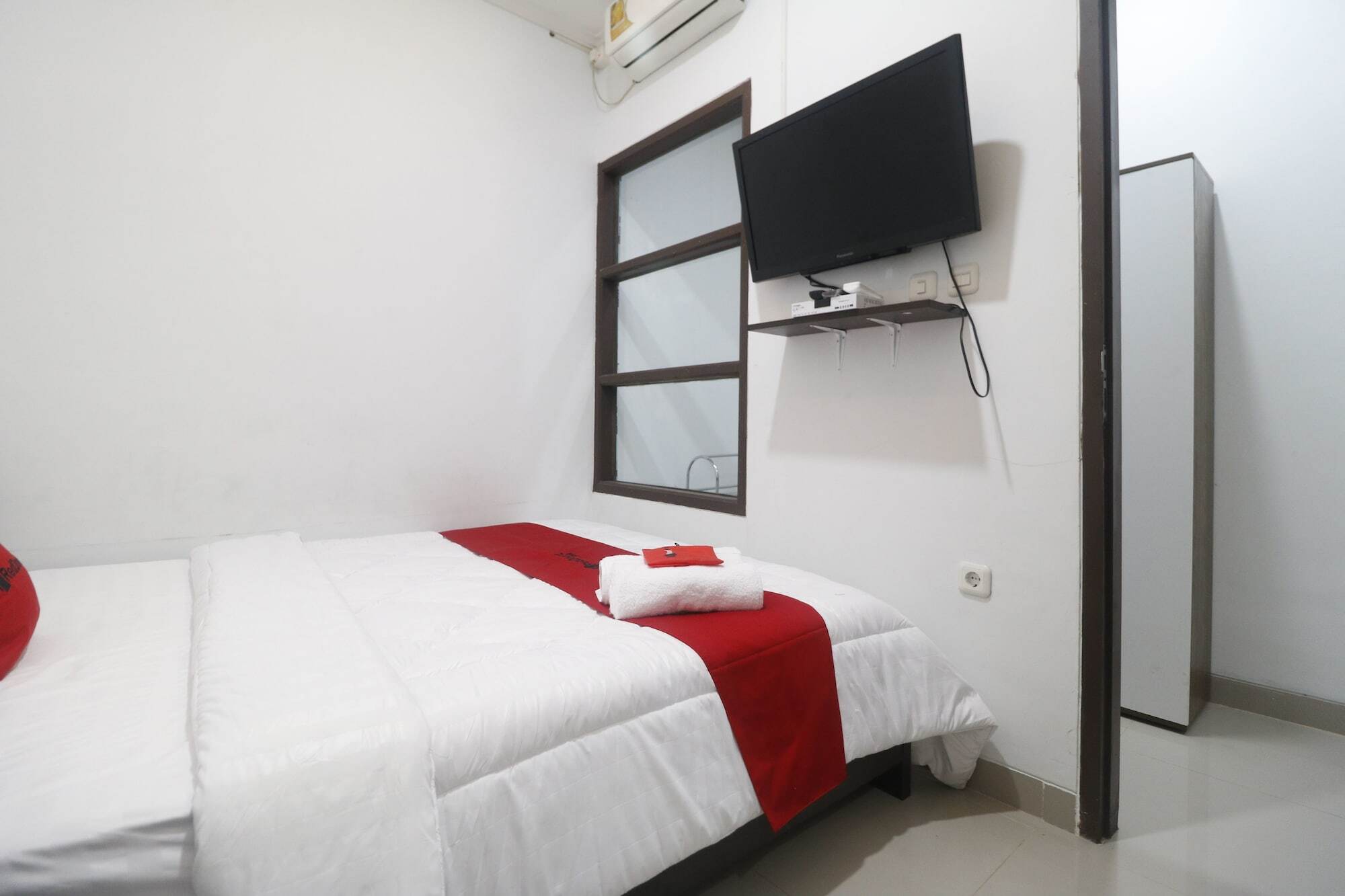 Reddoorz @ Limo Depok Hotel Luaran gambar